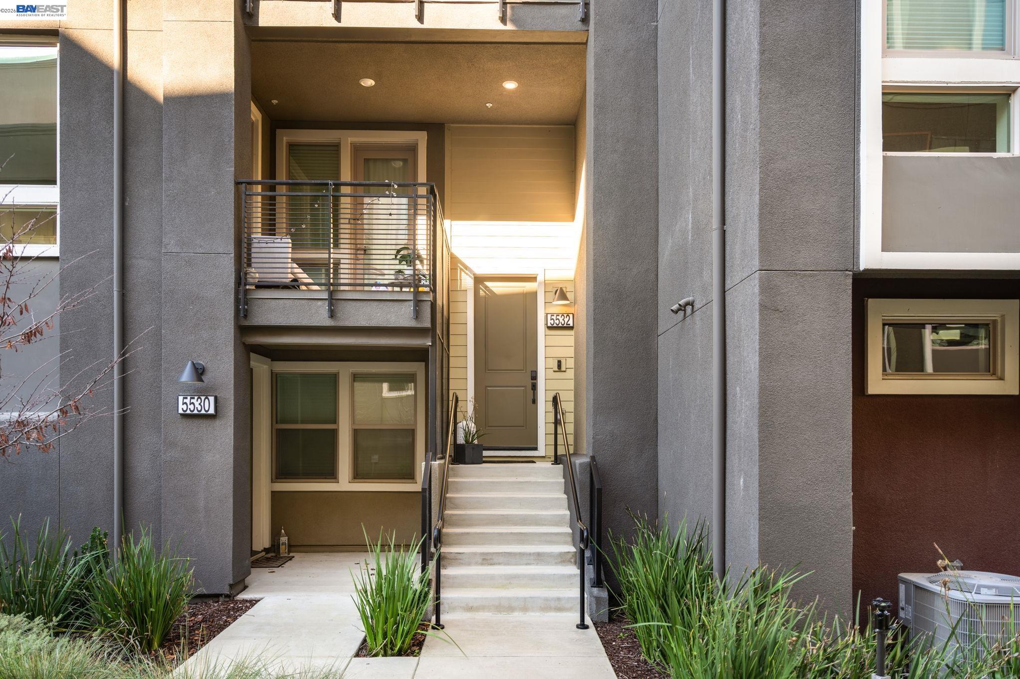 Front Image Thumbnail for BE41121405