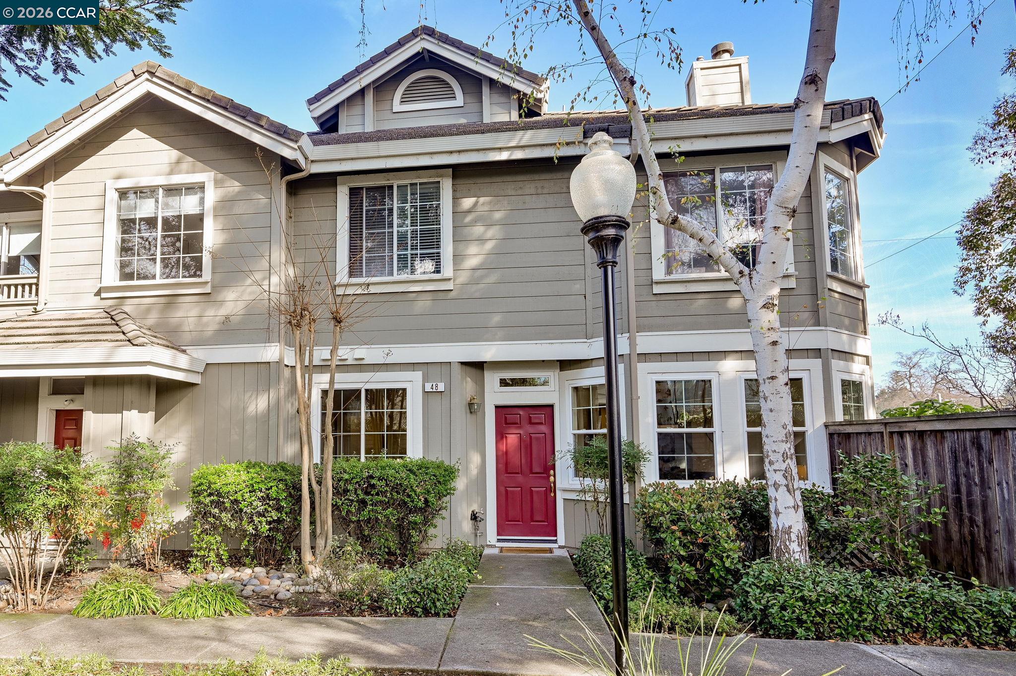 Front Image Thumbnail for CC41121422