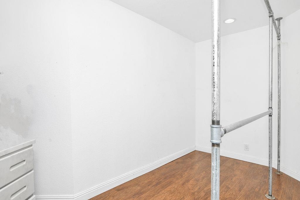 Detail Gallery Image 24 of 60 For 2033 Lucile Ave, Stockton,  CA 95209 - 5 Beds | 5 Baths