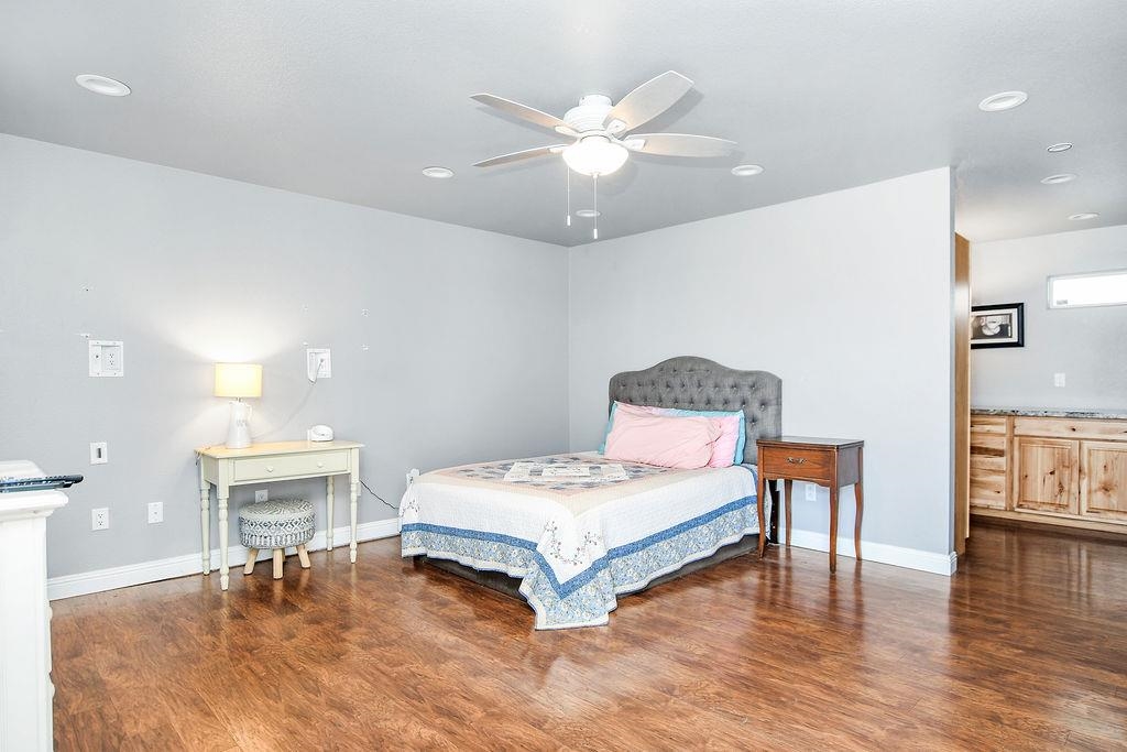 Detail Gallery Image 31 of 60 For 2033 Lucile Ave, Stockton,  CA 95209 - 5 Beds | 5 Baths