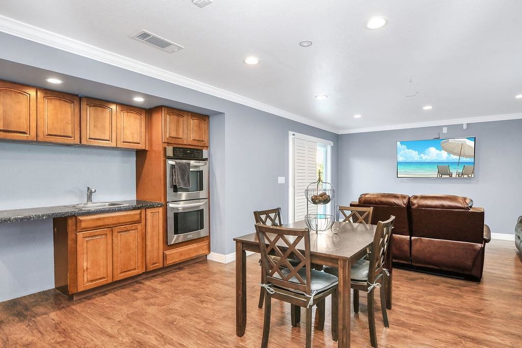 Detail Gallery Image 40 of 60 For 2033 Lucile Ave, Stockton,  CA 95209 - 5 Beds | 5 Baths