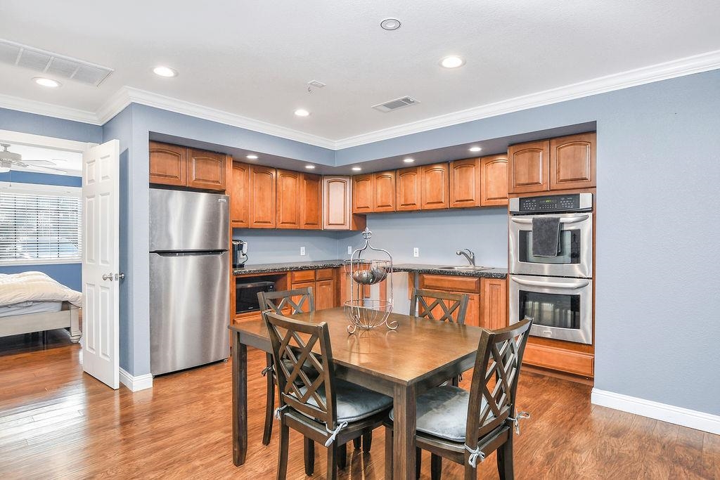 Detail Gallery Image 41 of 60 For 2033 Lucile Ave, Stockton,  CA 95209 - 5 Beds | 5 Baths