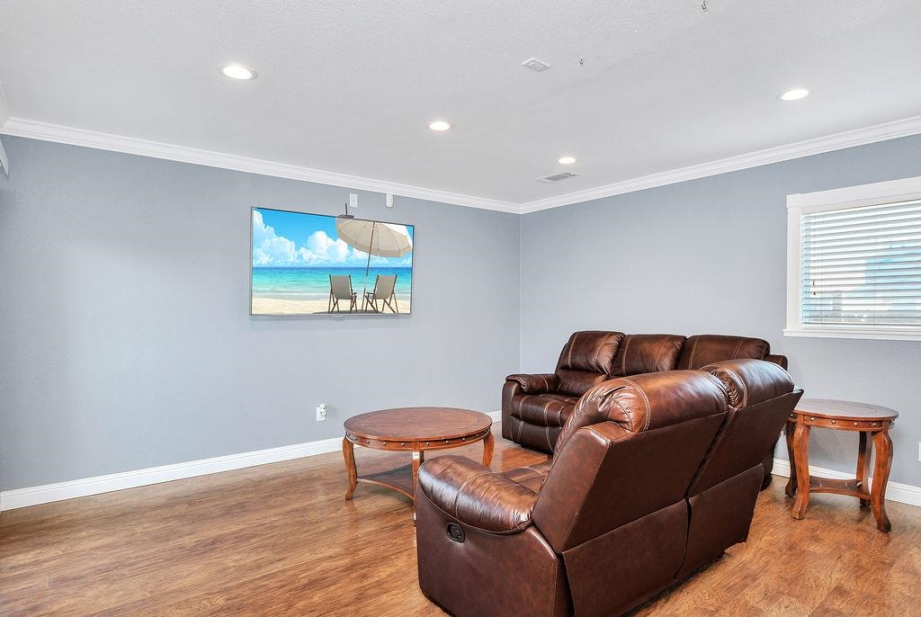 Detail Gallery Image 43 of 60 For 2033 Lucile Ave, Stockton,  CA 95209 - 5 Beds | 5 Baths