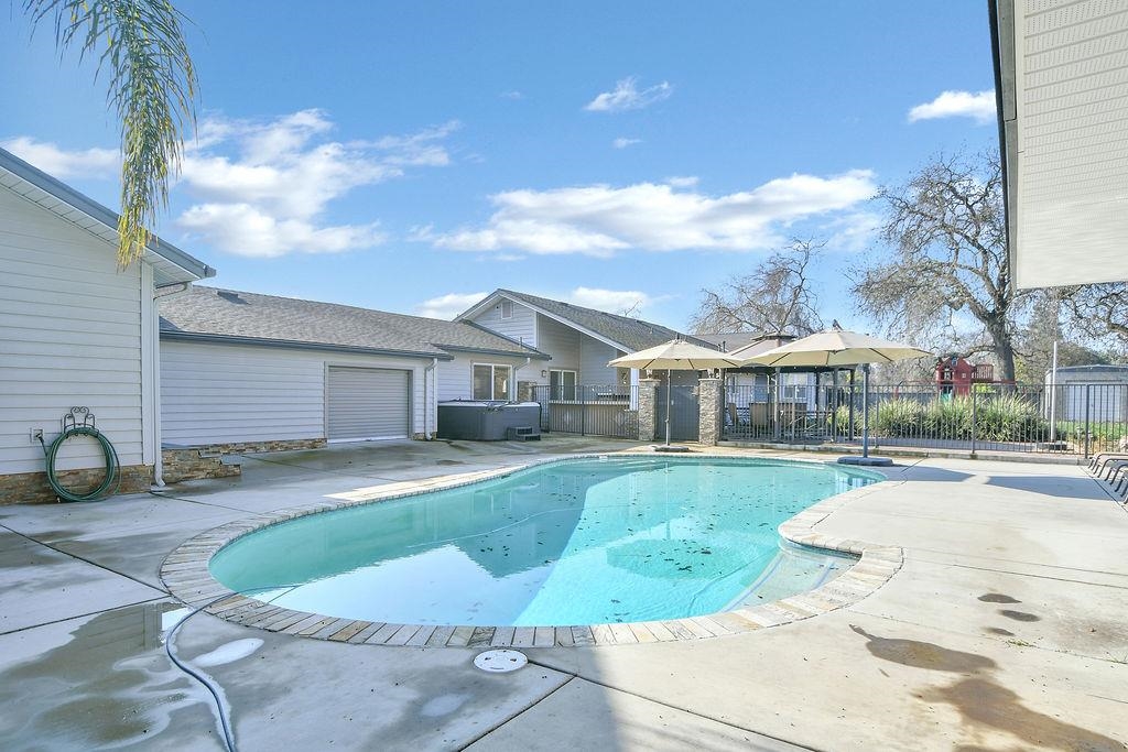 Detail Gallery Image 52 of 60 For 2033 Lucile Ave, Stockton,  CA 95209 - 5 Beds | 5 Baths