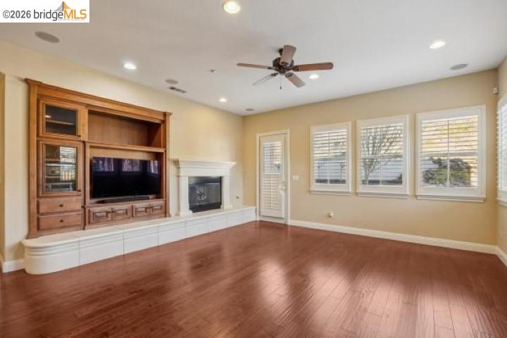 Detail Gallery Image 14 of 52 For 387 Golden Grass Dr, Alamo,  CA 94507 - 4 Beds | 4/1 Baths