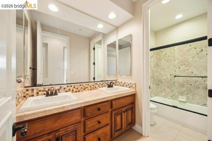 Detail Gallery Image 35 of 52 For 387 Golden Grass Dr, Alamo,  CA 94507 - 4 Beds | 4/1 Baths