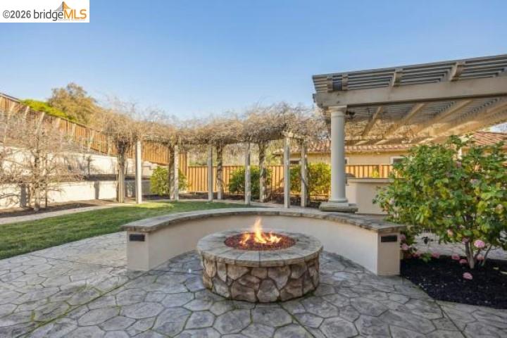 Detail Gallery Image 36 of 52 For 387 Golden Grass Dr, Alamo,  CA 94507 - 4 Beds | 4/1 Baths