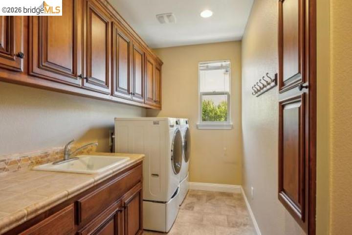 Detail Gallery Image 45 of 52 For 387 Golden Grass Dr, Alamo,  CA 94507 - 4 Beds | 4/1 Baths