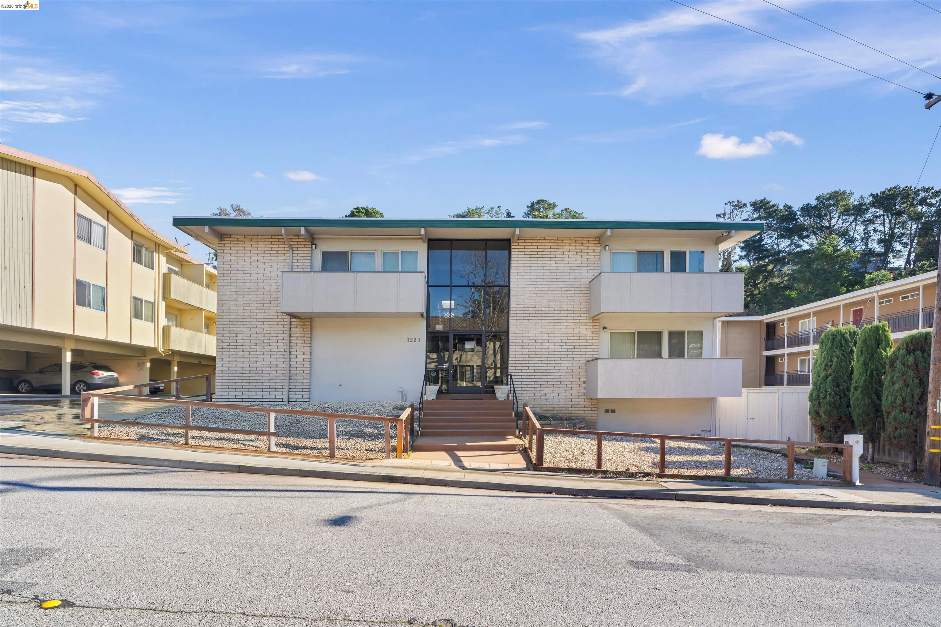 Detail Gallery Image 1 of 1 For 3223 Glendora Dr, San Mateo,  CA 94403 - – Beds | – Baths