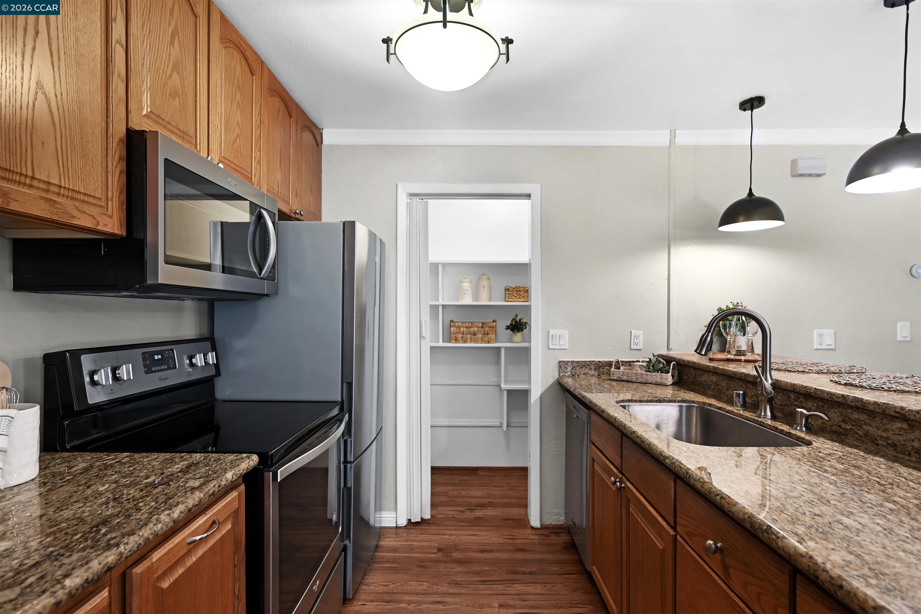 Photo #9: 41121439 Listing: Photo #9