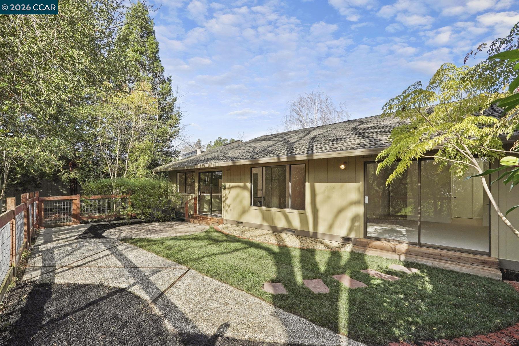 Detail Gallery Image 19 of 29 For 3124 Shire Lane, Walnut Creek,  CA 94598 - 3 Beds | 2 Baths