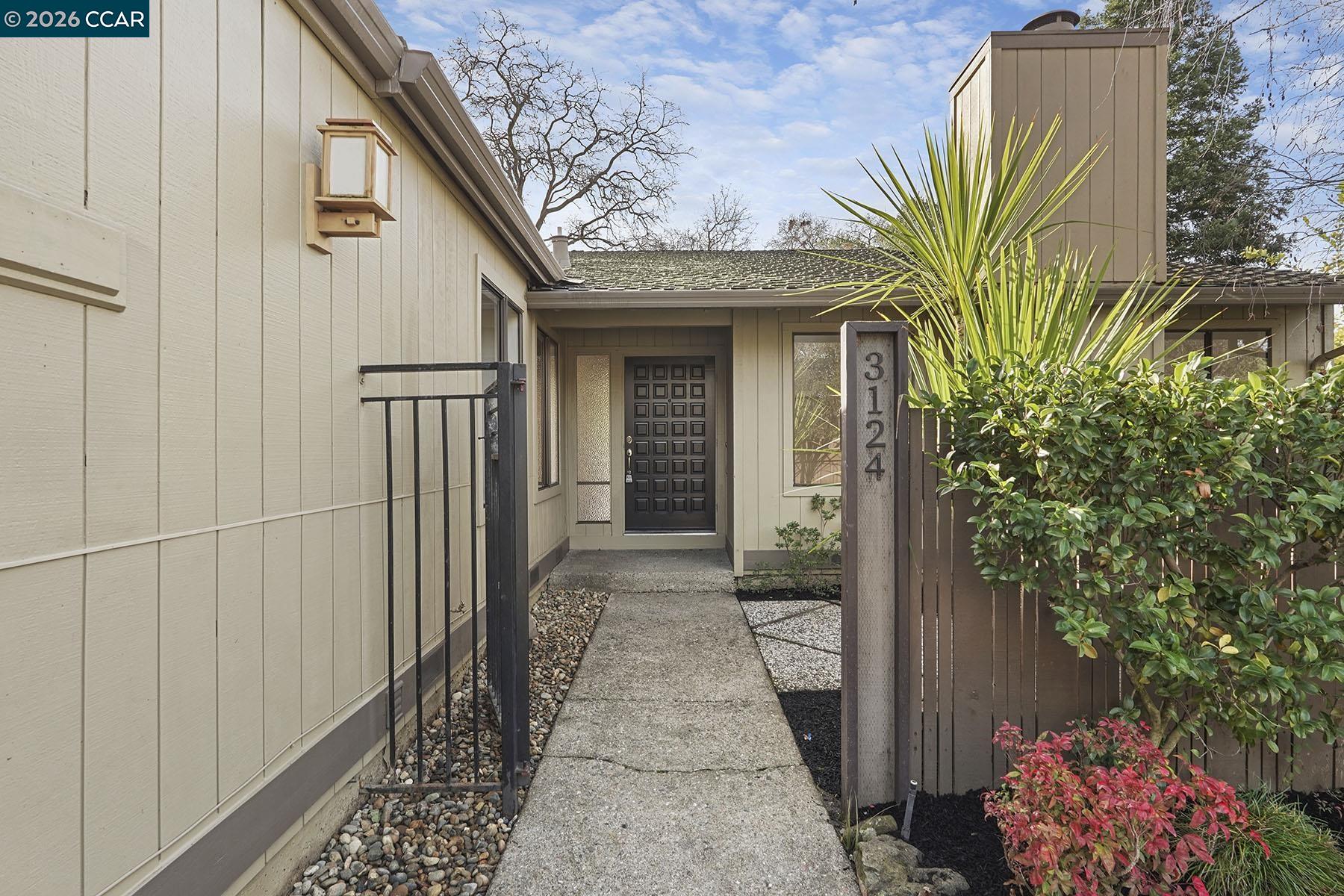 Photo #3: 41121446 Listing: Photo #3