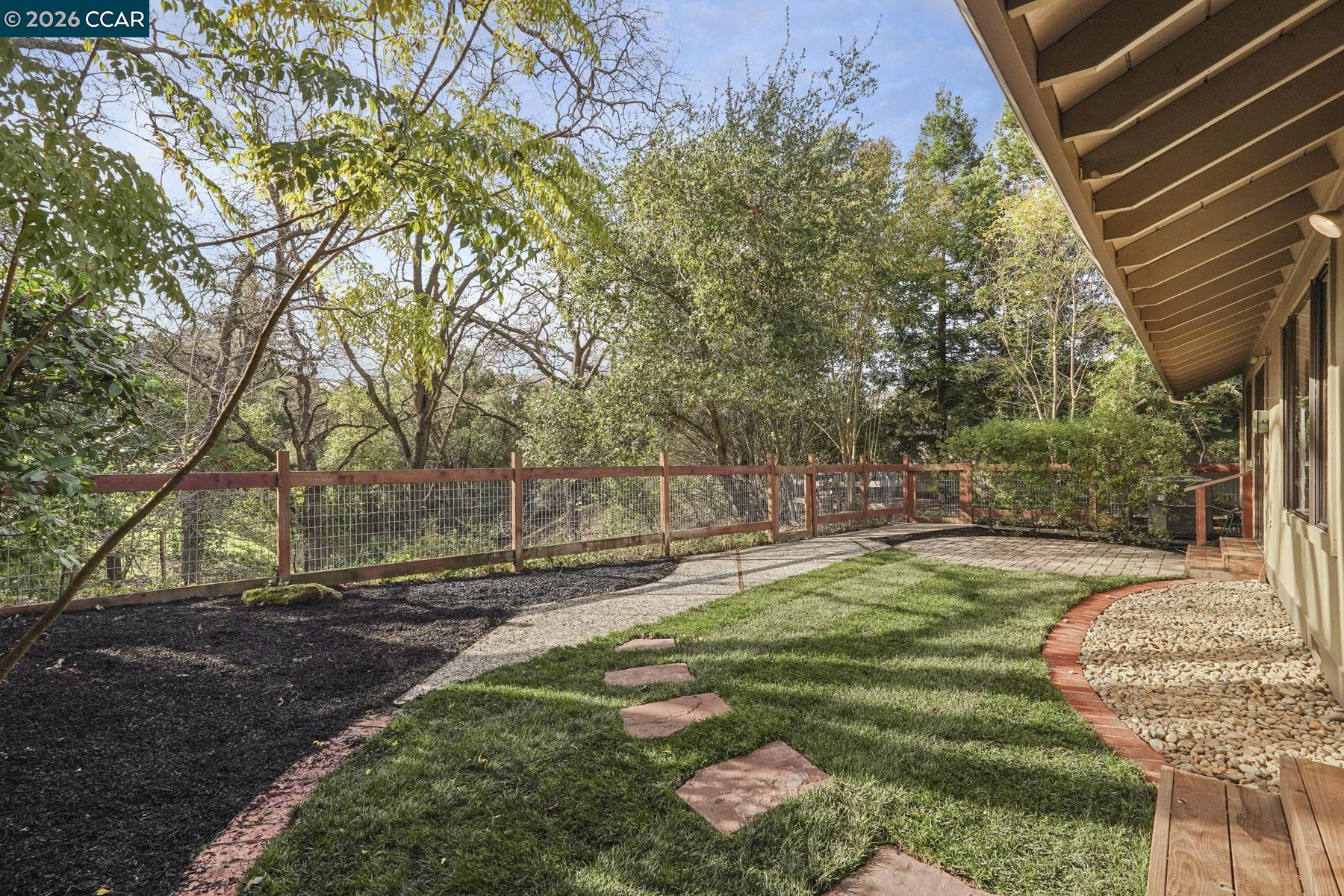 Detail Gallery Image 20 of 24 For 3124 Shire Lane, Walnut Creek,  CA 94598 - 3 Beds | 2 Baths