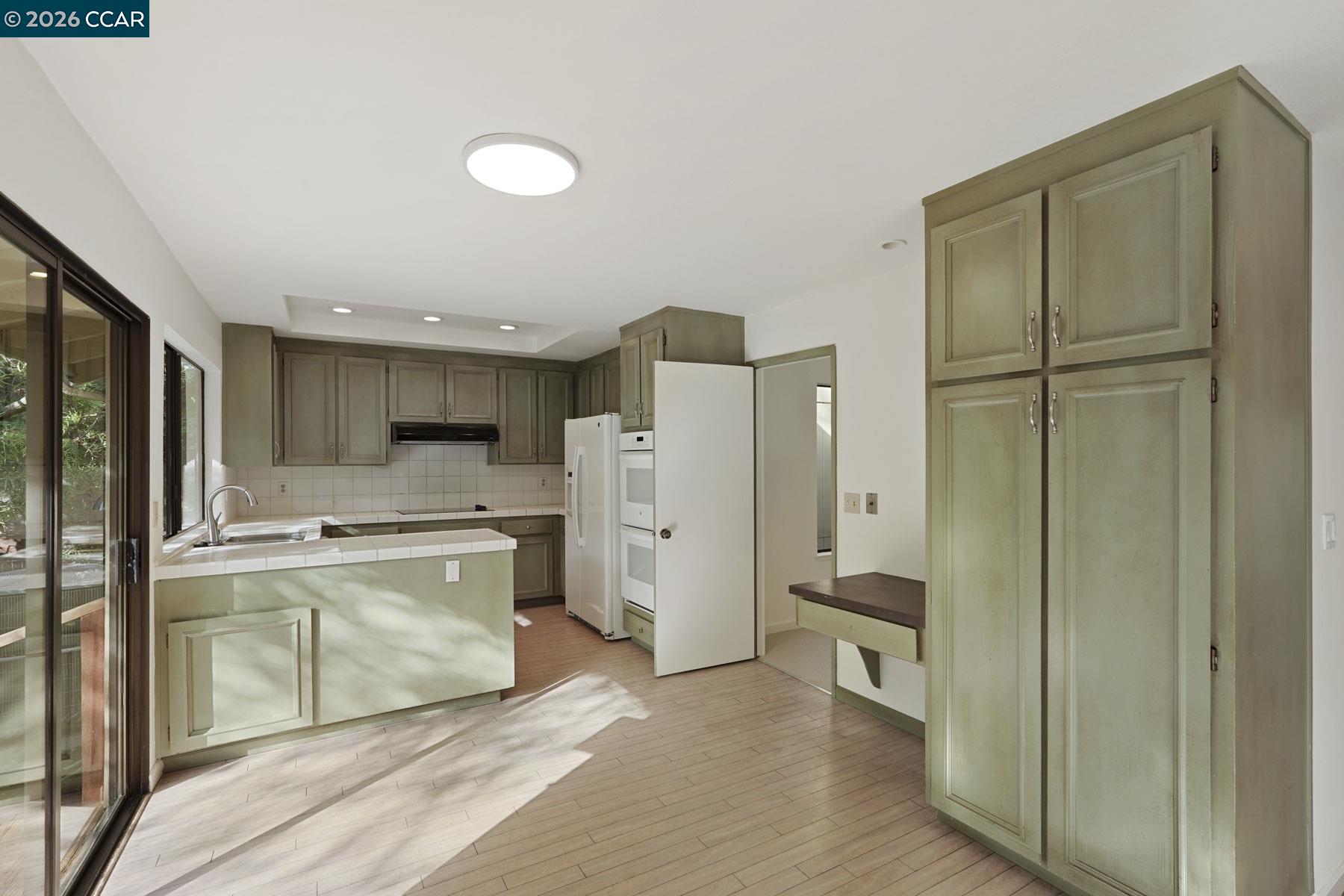 Photo #6: 41121446 Listing: Photo #6