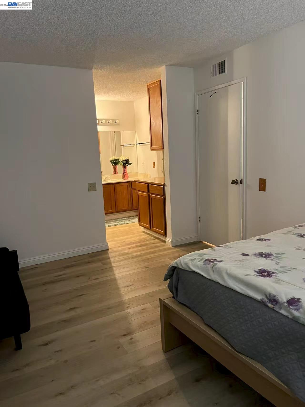 Photo #19: 41121459 Listing: Photo #19