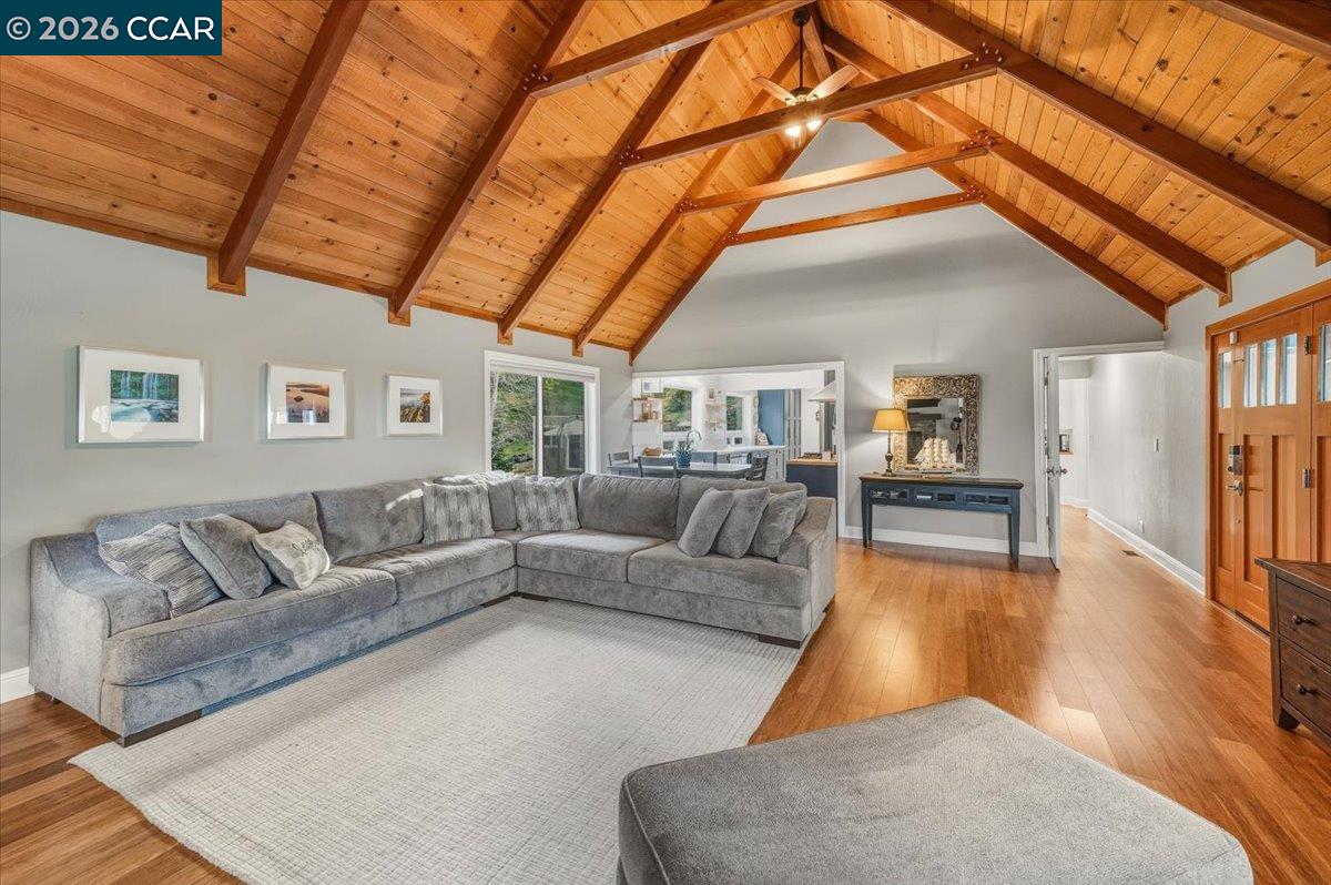 Detail Gallery Image 7 of 50 For 20824 Chaparral Cir, Penn Valley,  CA 95946 - 5 Beds | 4 Baths