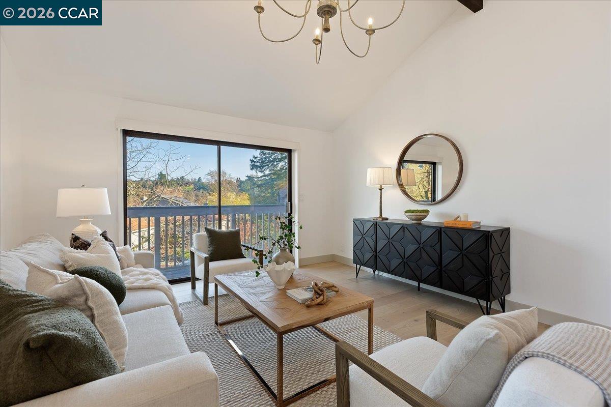 Detail Gallery Image 18 of 29 For 28 Tamarisk, Moraga,  CA 94556 - 2 Beds | 2 Baths