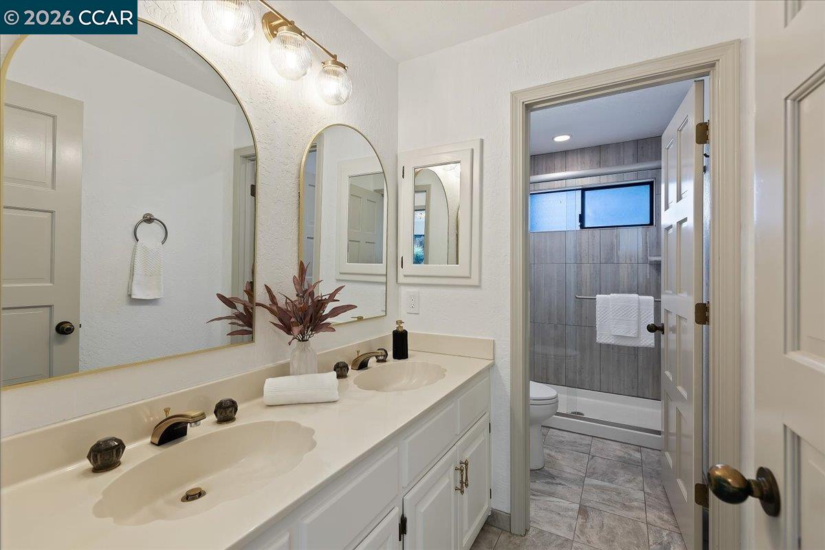 Detail Gallery Image 26 of 29 For 28 Tamarisk, Moraga,  CA 94556 - 2 Beds | 2 Baths