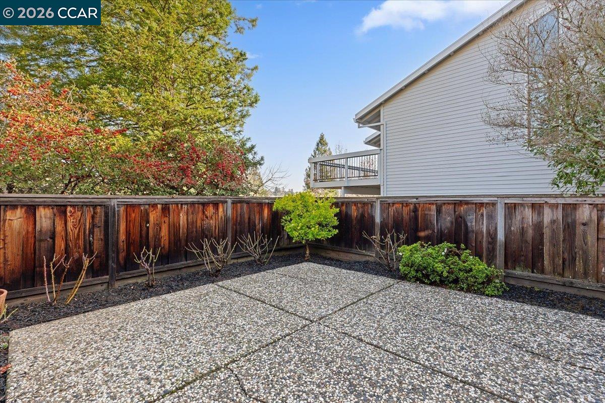 Detail Gallery Image 28 of 29 For 28 Tamarisk, Moraga,  CA 94556 - 2 Beds | 2 Baths