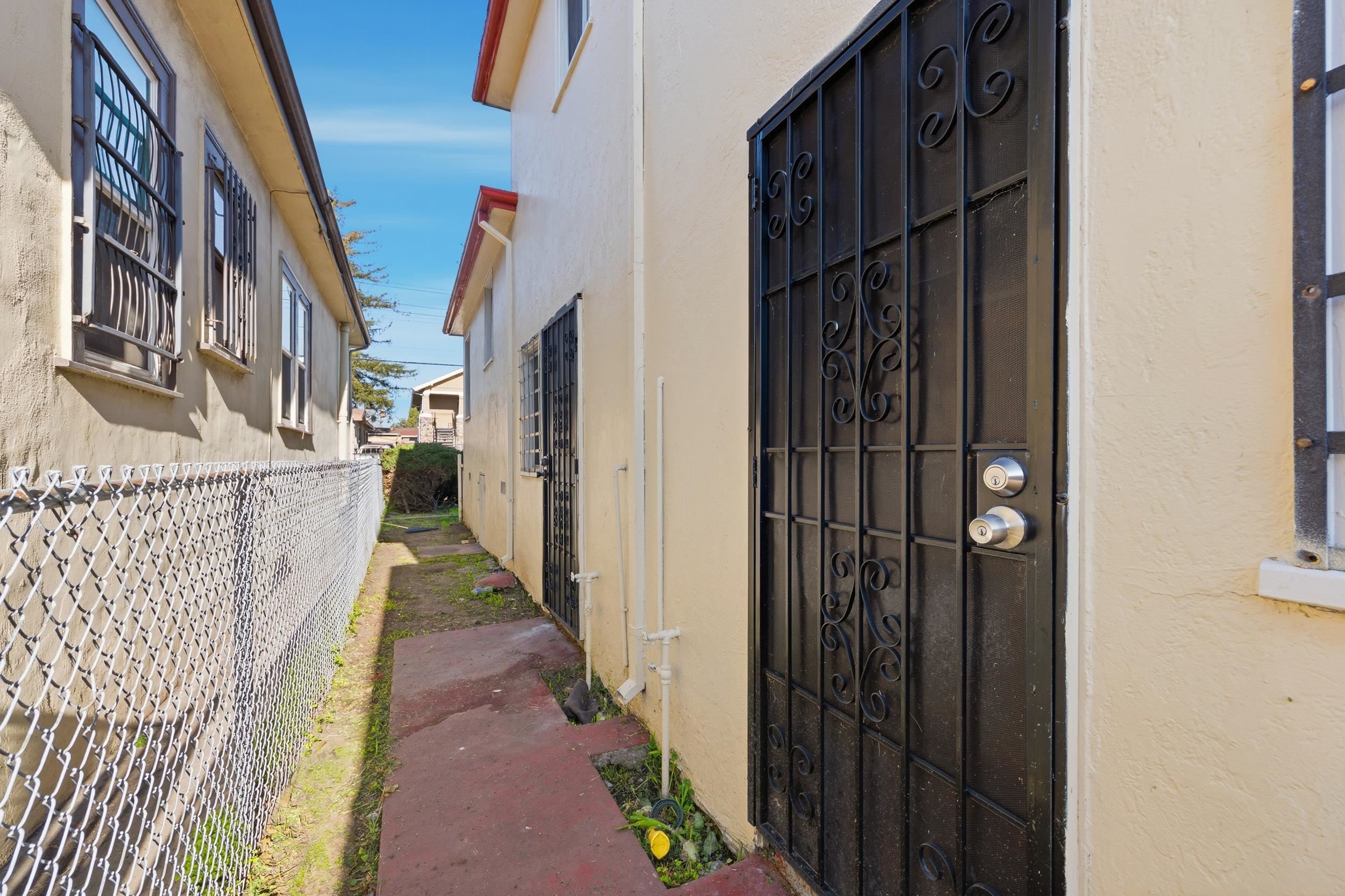 Detail Gallery Image 19 of 20 For 1442 92nd Avenue, Oakland,  CA 94603 - – Beds | – Baths