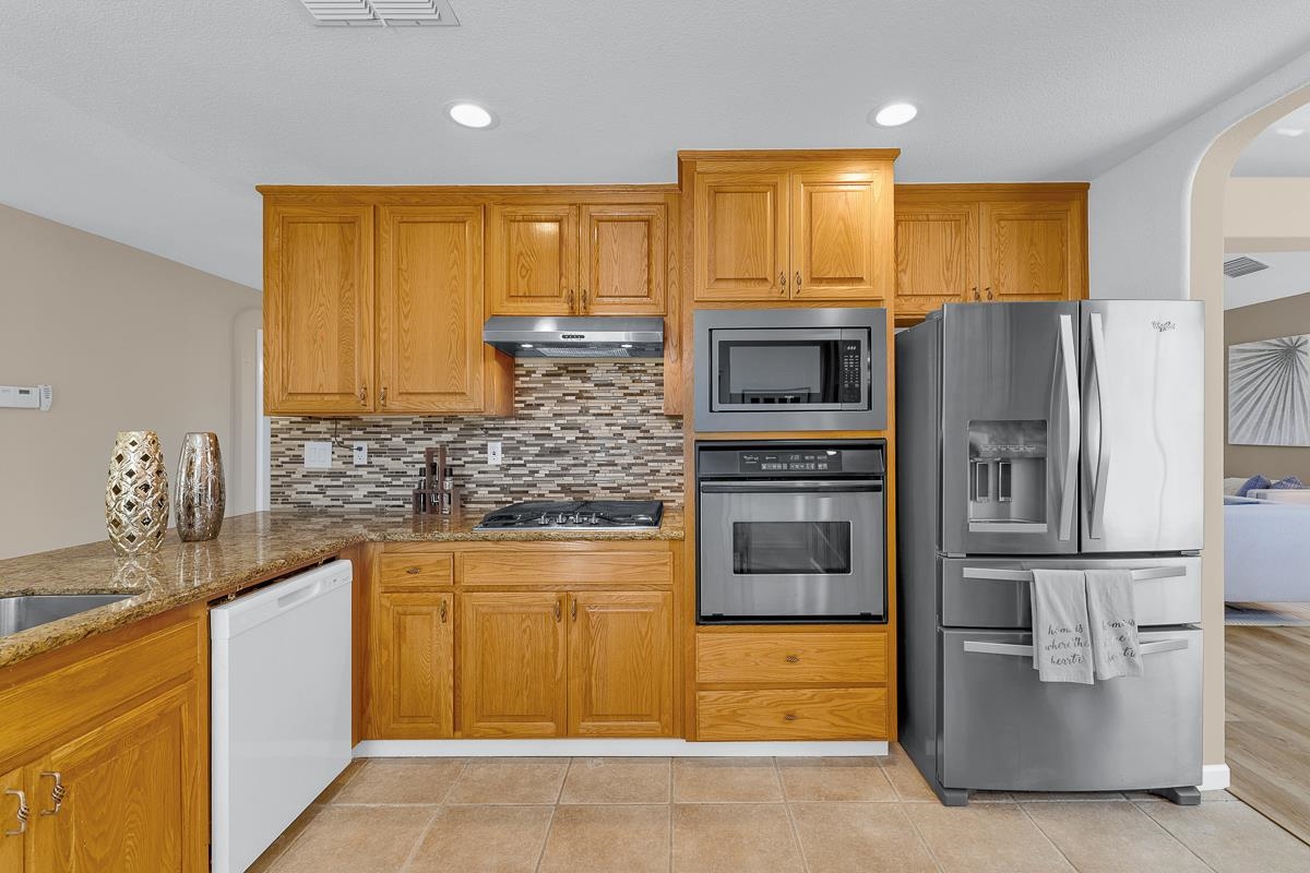 Detail Gallery Image 16 of 60 For 723 Ann Gabriel Ln, Tracy,  CA 95377 - 5 Beds | 3 Baths