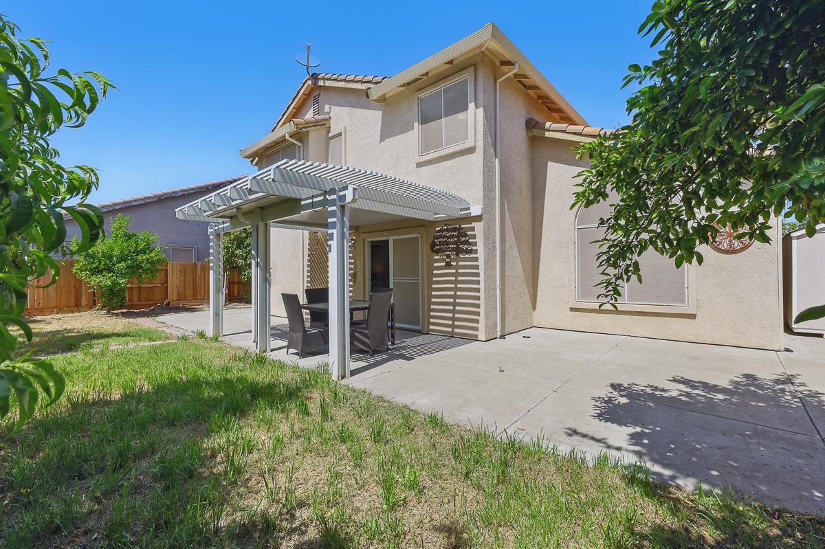 Detail Gallery Image 43 of 60 For 723 Ann Gabriel Ln, Tracy,  CA 95377 - 5 Beds | 3 Baths