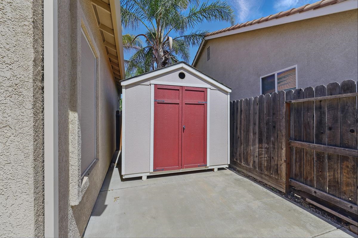 Detail Gallery Image 49 of 60 For 723 Ann Gabriel Ln, Tracy,  CA 95377 - 5 Beds | 3 Baths