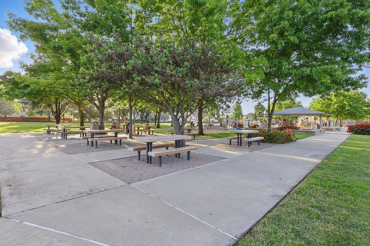 Detail Gallery Image 51 of 60 For 723 Ann Gabriel Ln, Tracy,  CA 95377 - 5 Beds | 3 Baths