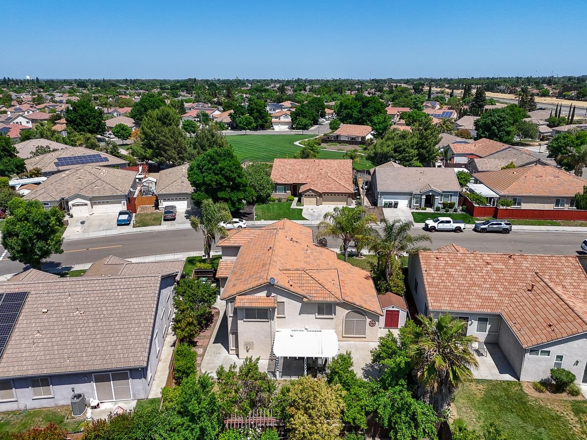Detail Gallery Image 56 of 60 For 723 Ann Gabriel Ln, Tracy,  CA 95377 - 5 Beds | 3 Baths