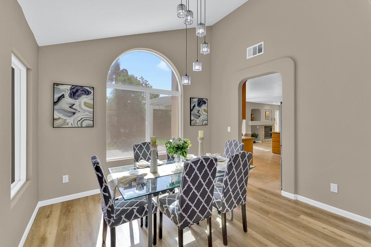 Detail Gallery Image 10 of 60 For 723 Ann Gabriel Ln, Tracy,  CA 95377 - 5 Beds | 3 Baths