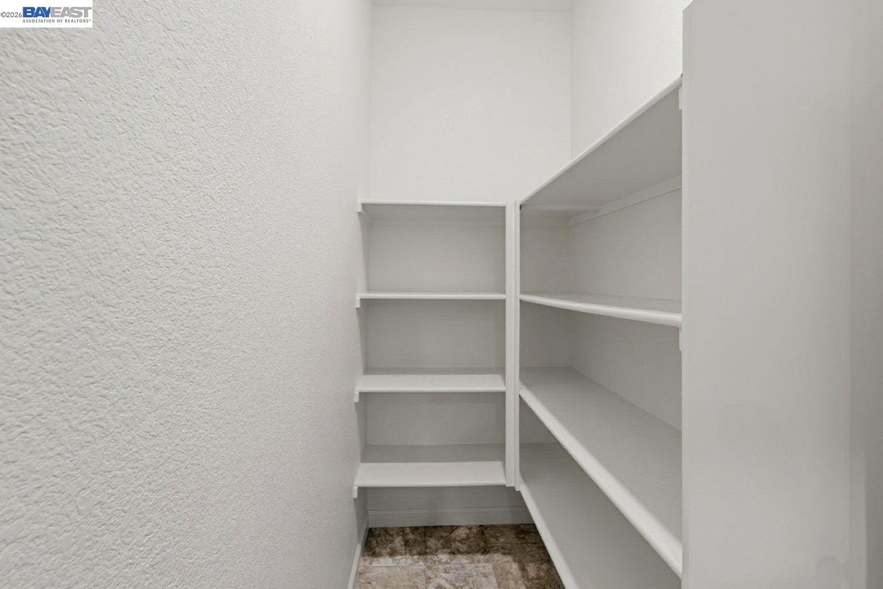 Detail Gallery Image 25 of 45 For 1444 Meridian St, Manteca,  CA 95337 - 5 Beds | 3 Baths