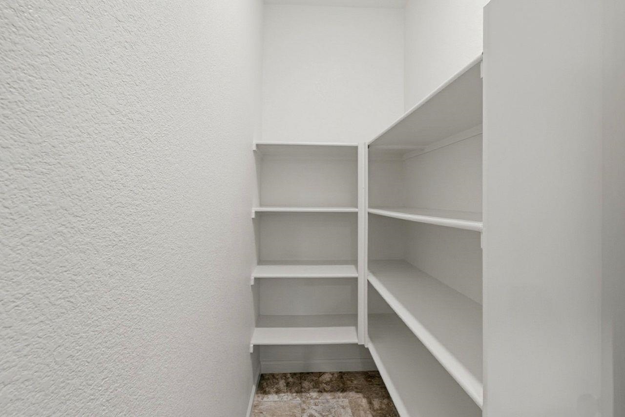 Detail Gallery Image 27 of 45 For 1444 Meridian St, Manteca,  CA 95337 - 5 Beds | 3 Baths