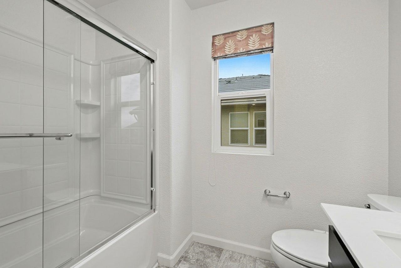 Detail Gallery Image 29 of 45 For 1444 Meridian St, Manteca,  CA 95337 - 5 Beds | 3 Baths