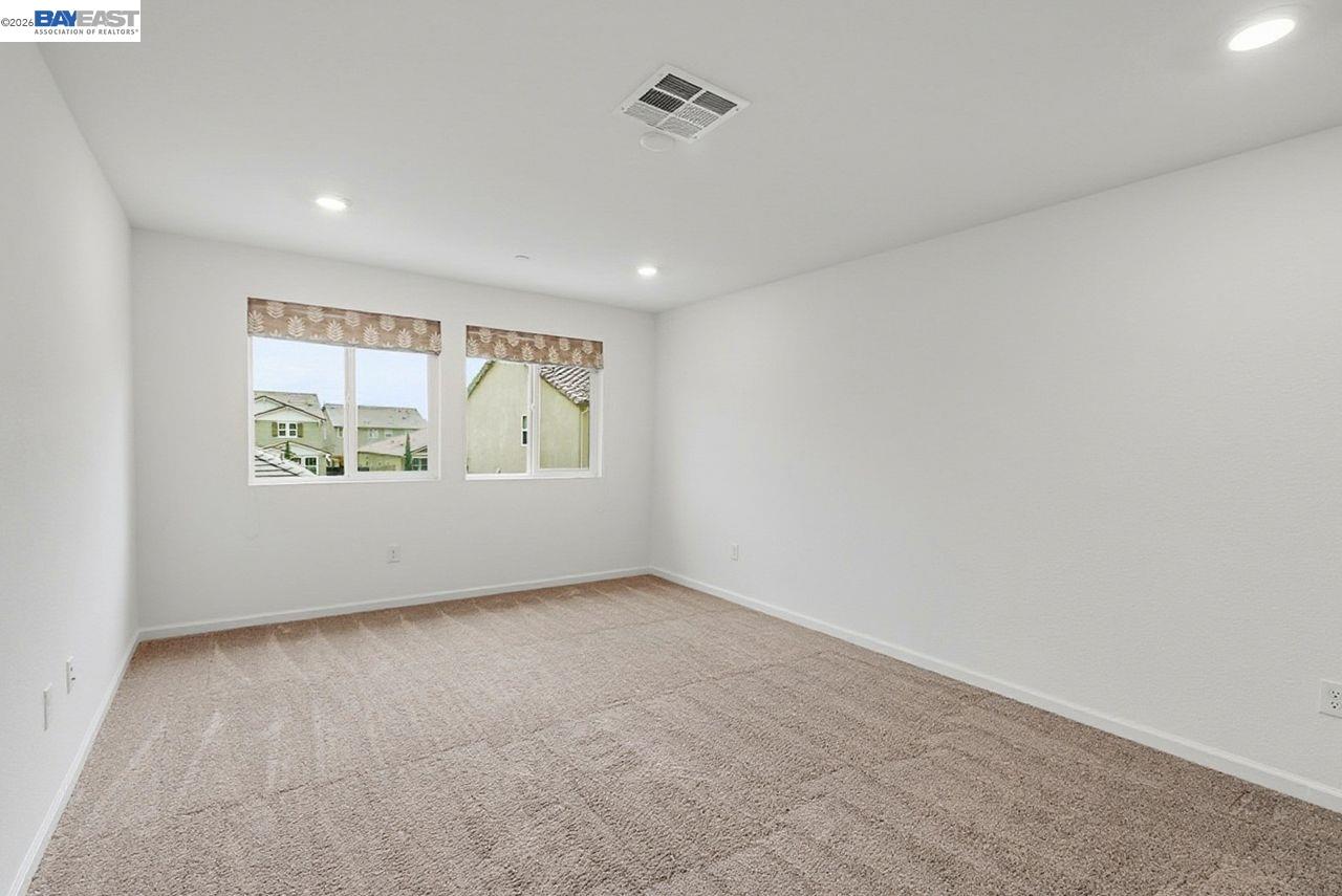 Detail Gallery Image 31 of 45 For 1444 Meridian St, Manteca,  CA 95337 - 5 Beds | 3 Baths