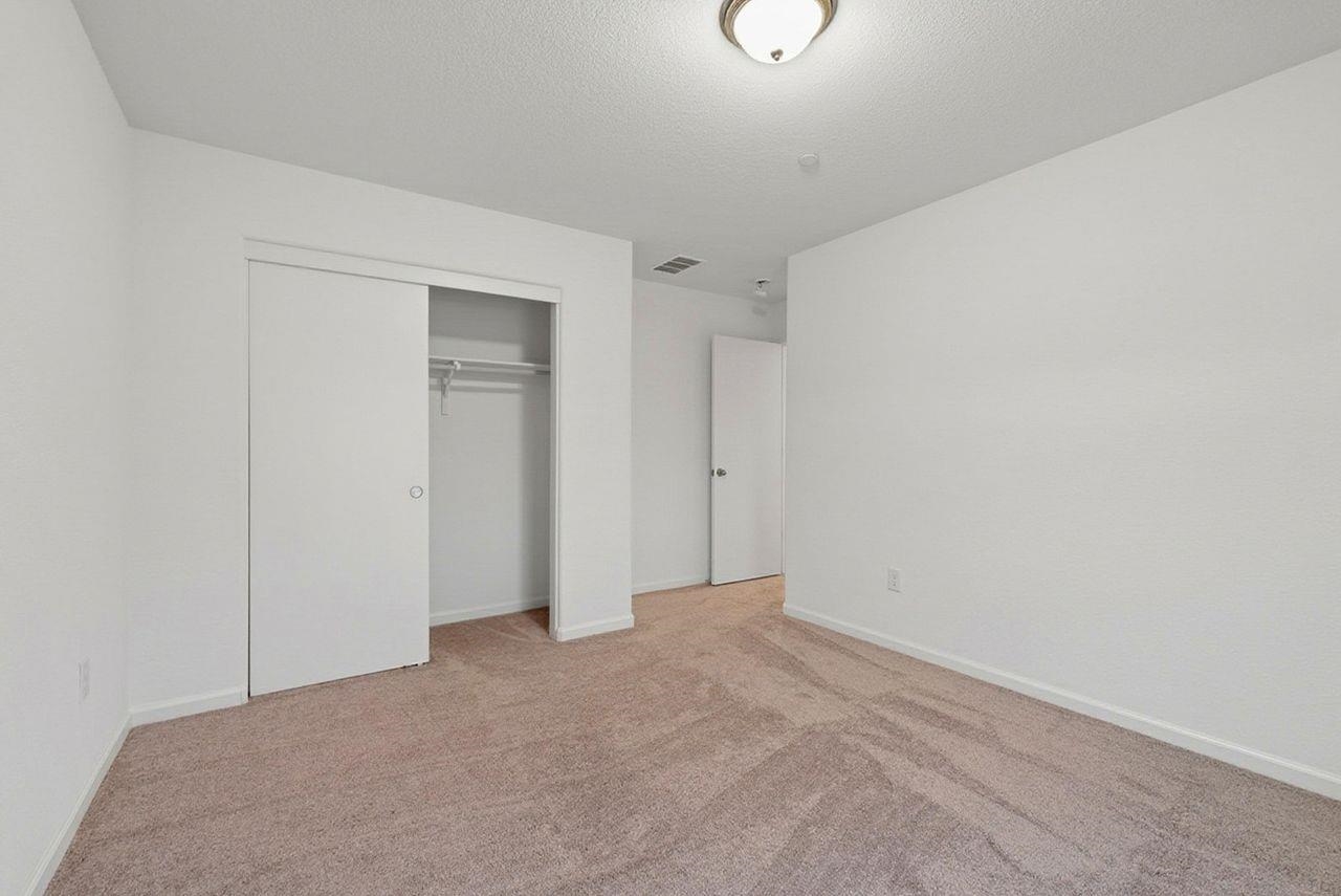 Detail Gallery Image 35 of 45 For 1444 Meridian St, Manteca,  CA 95337 - 5 Beds | 3 Baths