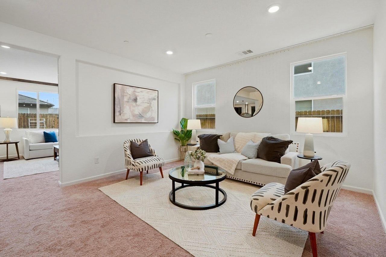 Detail Gallery Image 8 of 45 For 1444 Meridian St, Manteca,  CA 95337 - 5 Beds | 3 Baths