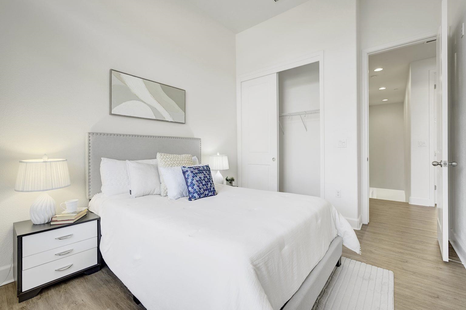 Detail Gallery Image 24 of 47 For 5399 Iron Horse Pkwy, Dublin,  CA 94568 - 3 Beds | 2/1 Baths