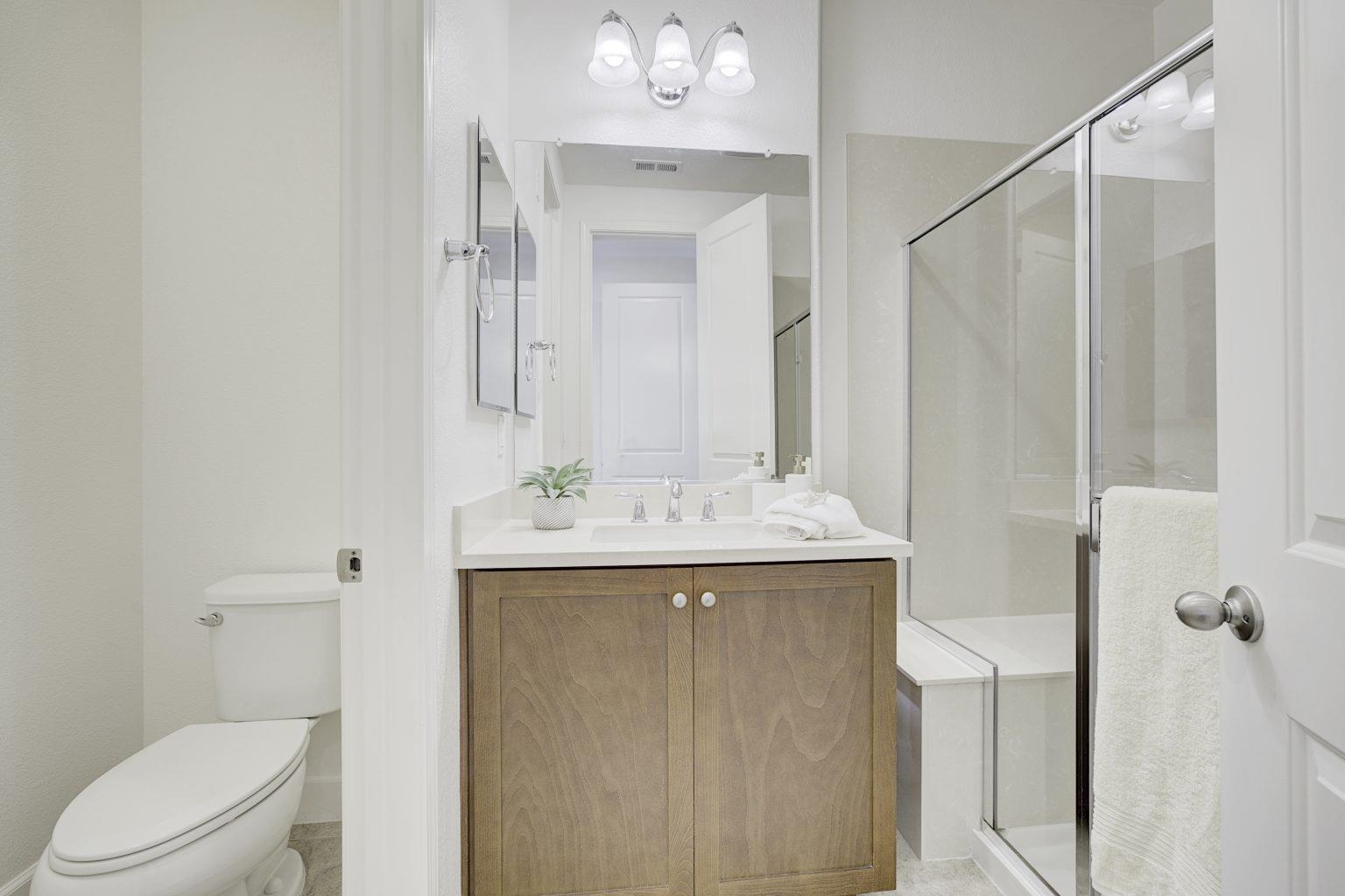 Detail Gallery Image 25 of 47 For 5399 Iron Horse Pkwy, Dublin,  CA 94568 - 3 Beds | 2/1 Baths