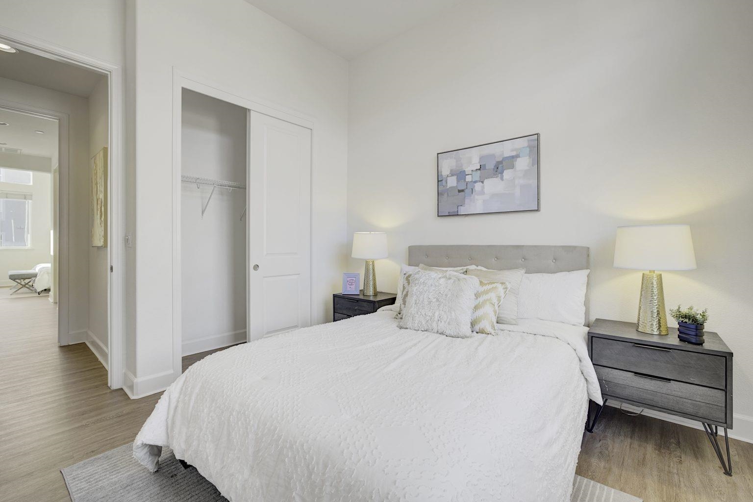 Detail Gallery Image 26 of 47 For 5399 Iron Horse Pkwy, Dublin,  CA 94568 - 3 Beds | 2/1 Baths