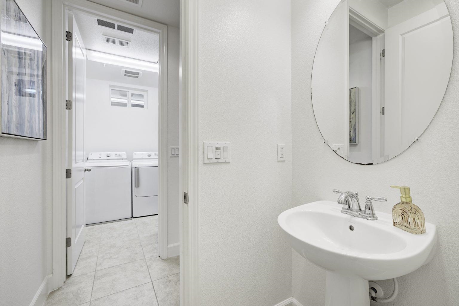 Detail Gallery Image 27 of 47 For 5399 Iron Horse Pkwy, Dublin,  CA 94568 - 3 Beds | 2/1 Baths