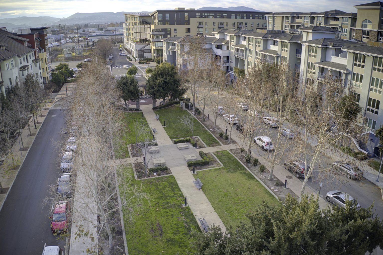 Detail Gallery Image 43 of 47 For 5399 Iron Horse Pkwy, Dublin,  CA 94568 - 3 Beds | 2/1 Baths