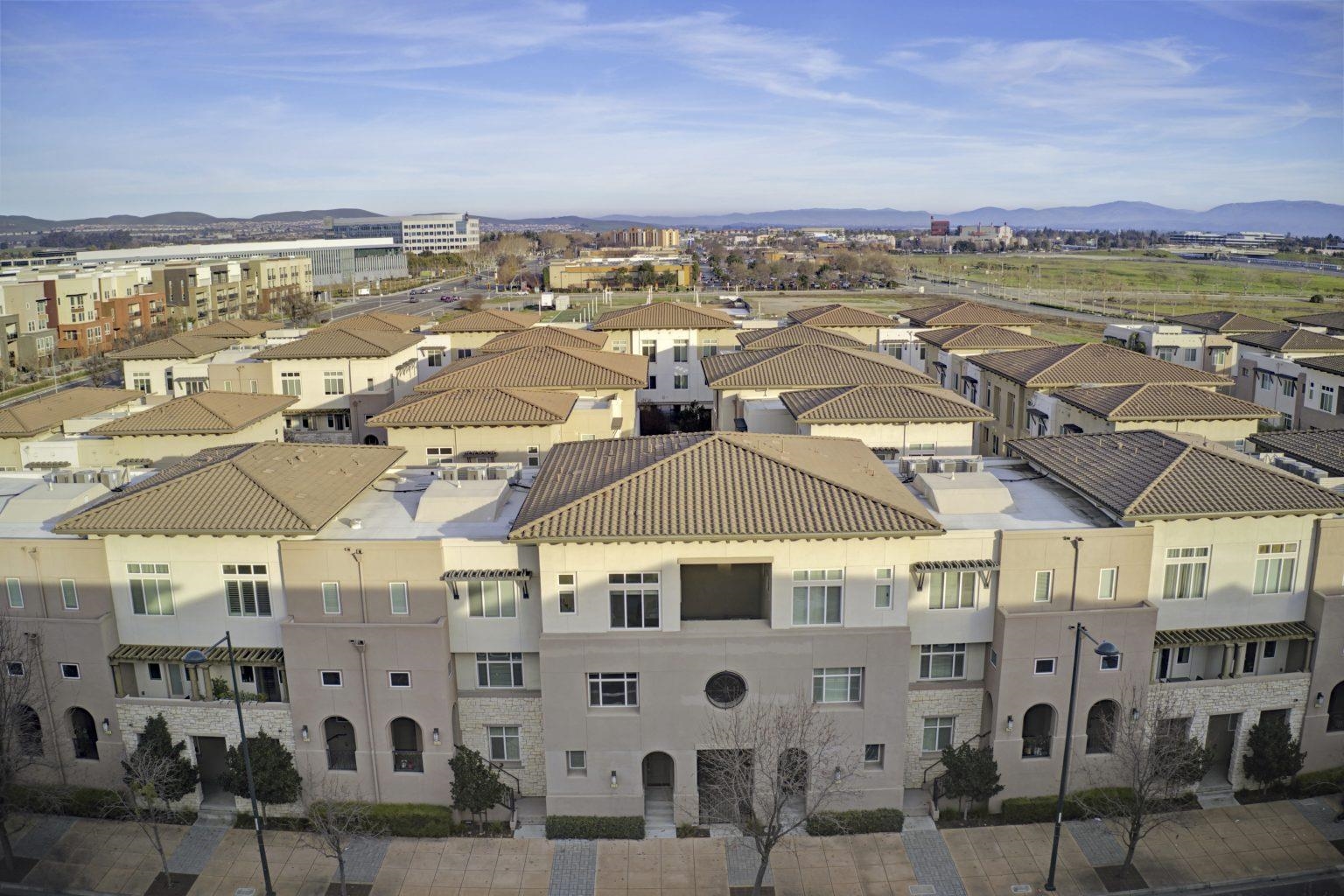 Detail Gallery Image 45 of 47 For 5399 Iron Horse Pkwy, Dublin,  CA 94568 - 3 Beds | 2/1 Baths