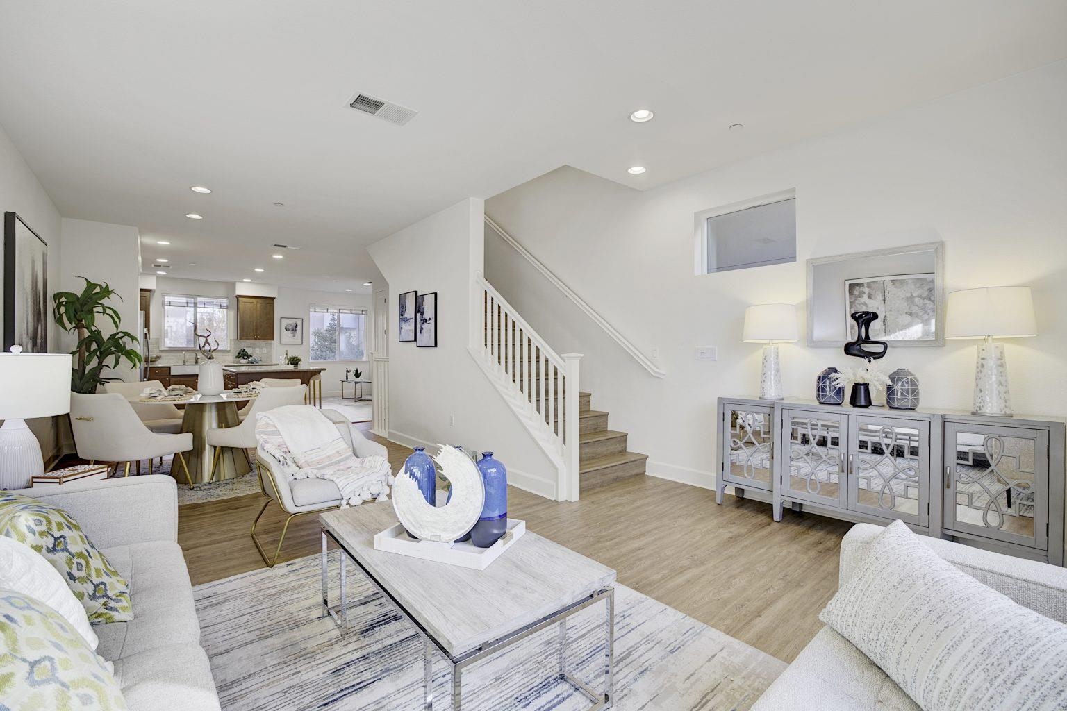 Detail Gallery Image 7 of 47 For 5399 Iron Horse Pkwy, Dublin,  CA 94568 - 3 Beds | 2/1 Baths