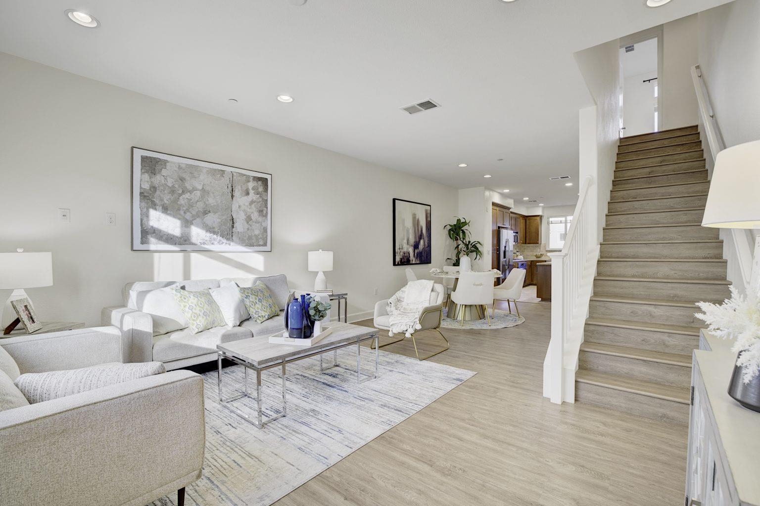 Detail Gallery Image 9 of 47 For 5399 Iron Horse Pkwy, Dublin,  CA 94568 - 3 Beds | 2/1 Baths