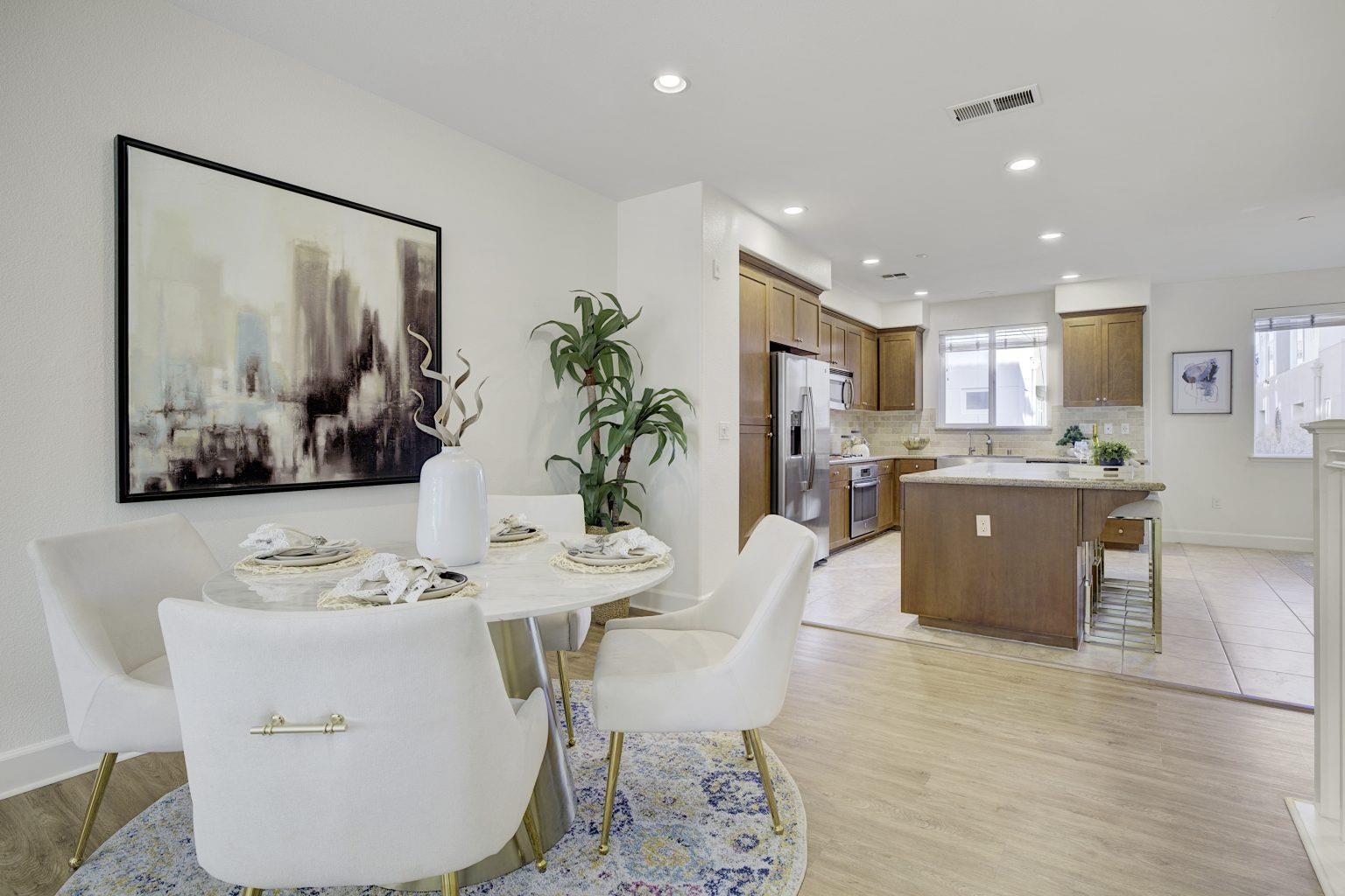 Detail Gallery Image 10 of 47 For 5399 Iron Horse Pkwy, Dublin,  CA 94568 - 3 Beds | 2/1 Baths