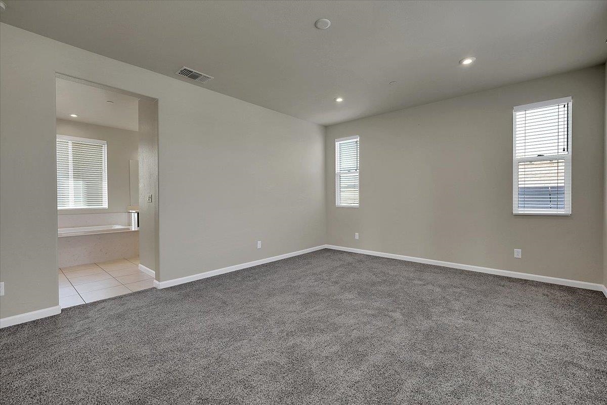 Detail Gallery Image 29 of 56 For 1712 House Dr, Woodland,  CA 95776 - 4 Beds | 3/1 Baths