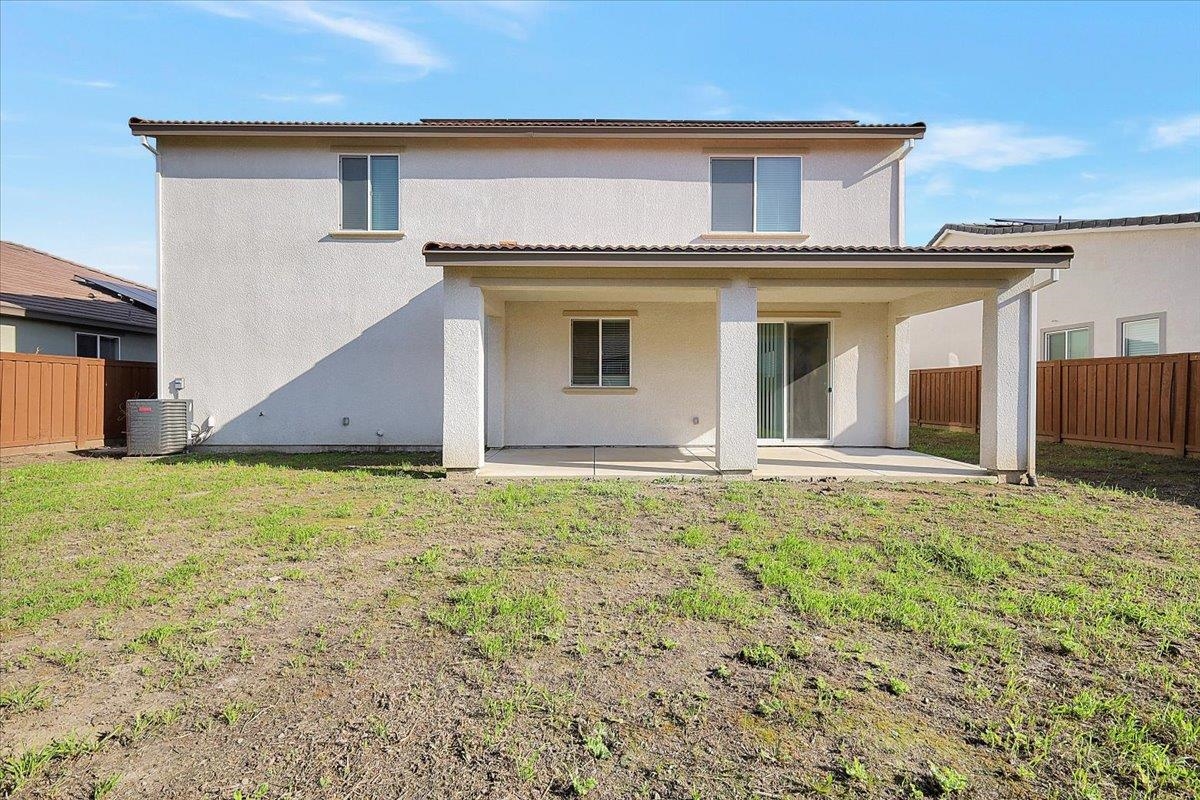 Detail Gallery Image 48 of 56 For 1712 House Dr, Woodland,  CA 95776 - 4 Beds | 3/1 Baths