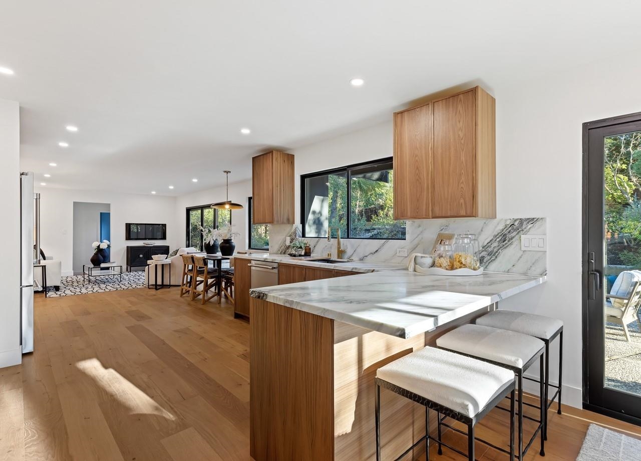 Detail Gallery Image 18 of 60 For 2530 Roundhill Dr, Alamo,  CA 94507 - 5 Beds | 3 Baths