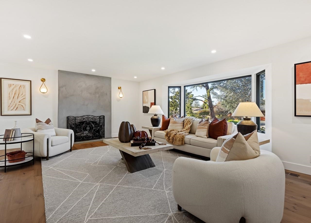 Detail Gallery Image 10 of 60 For 2530 Roundhill Dr, Alamo,  CA 94507 - 5 Beds | 3 Baths