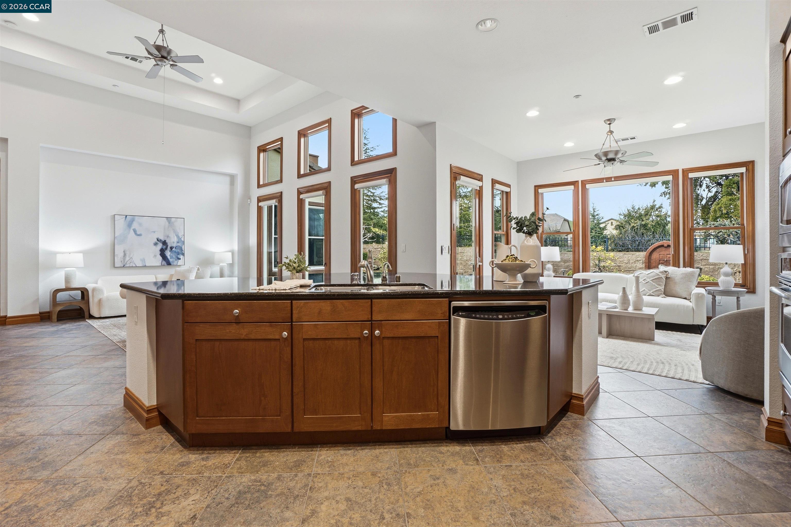 Detail Gallery Image 12 of 60 For 1613 California Trl, Brentwood,  CA 94513 - 2 Beds | 2/1 Baths